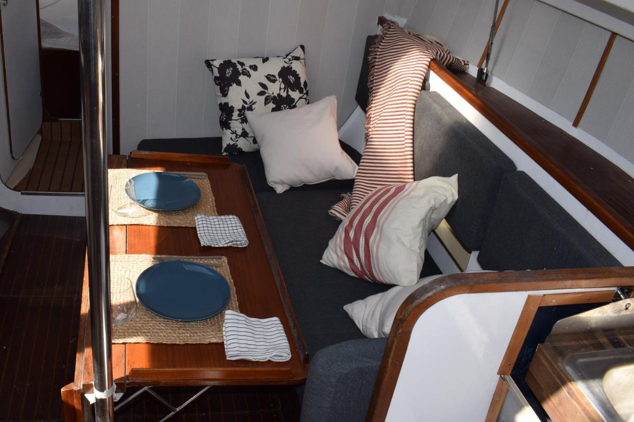 Hotel en barco Velero En Puerto De - E&m Boats