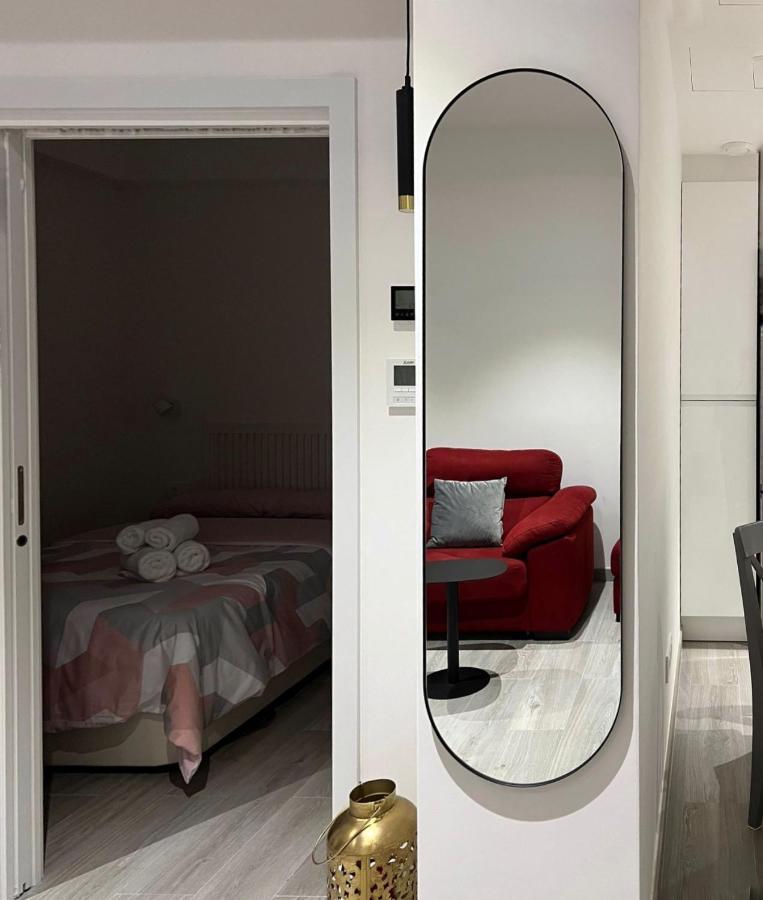 Mimi's In En Corts Apartment