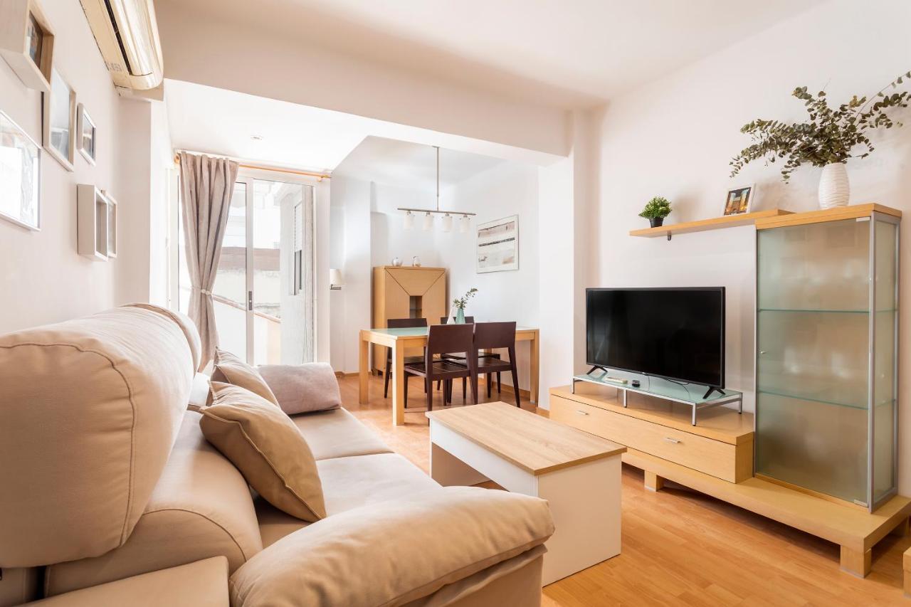 Apartamento Precioso Piso Moderno: Terraza, A/c, Netflix, Wifi *