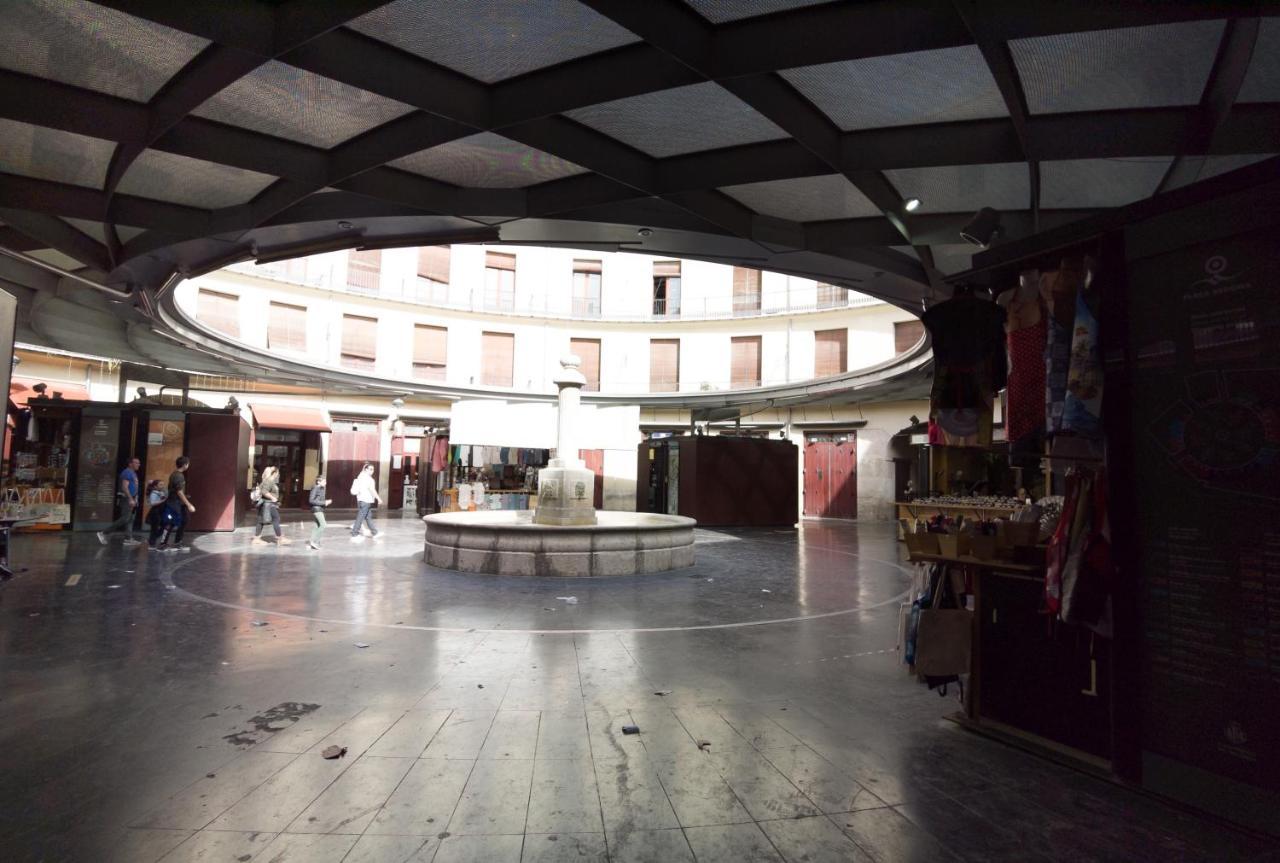 Ciutat Vella - Market Pza Reina