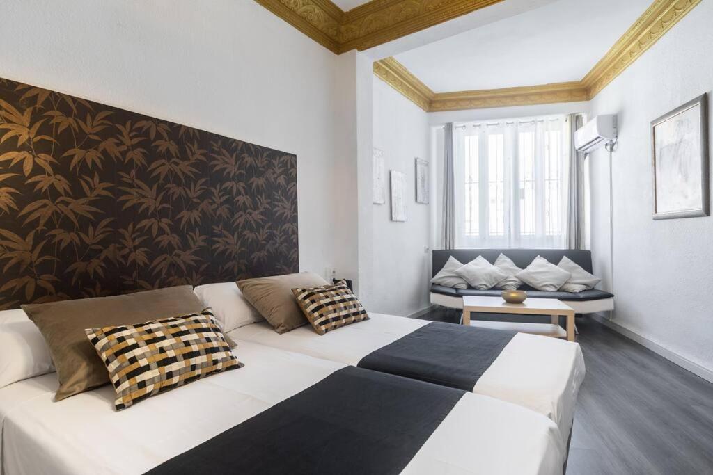 Apartamento Bonito Y Amplio Piso Junto A La Plaza De Toros. *