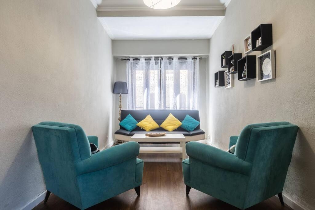 Apartamento Bonito Y Amplio Piso Junto A La Plaza De Toros. Valencia