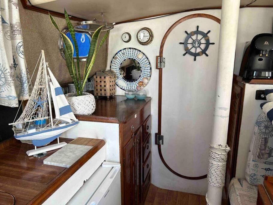 Hotel en barco Velero Menorquin Con Encanto