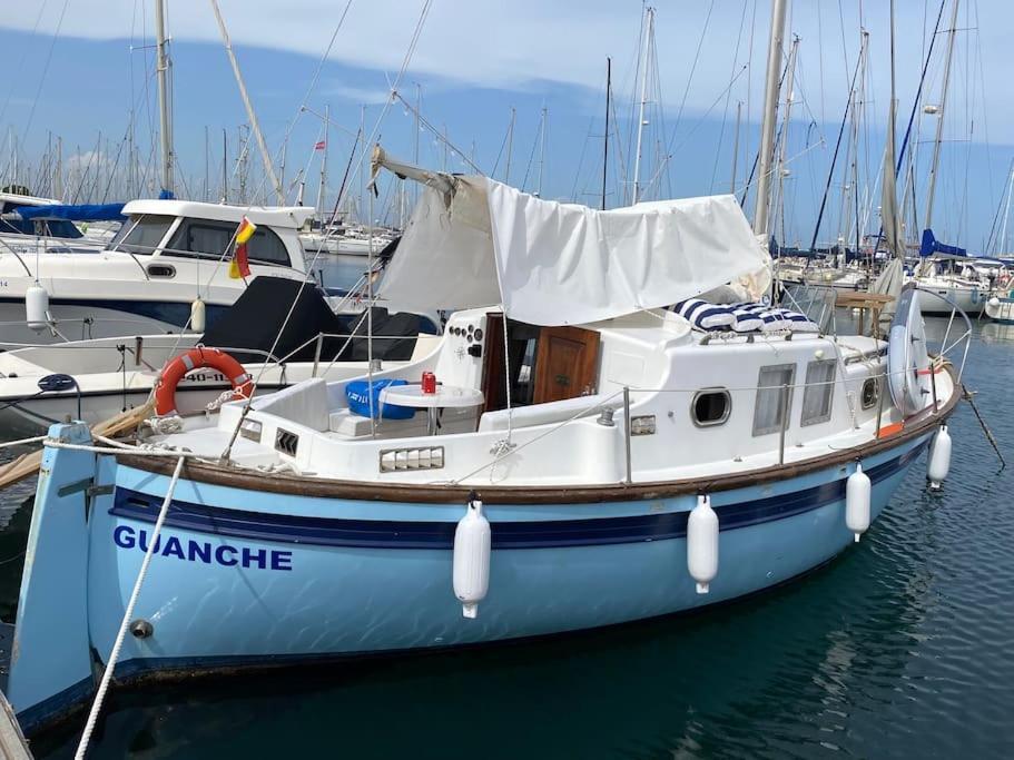Hotel en barco Velero Menorquin Con Encanto Valencia