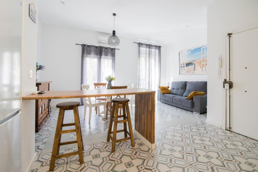 Apartamento Piso Con Encanto A 3 Minutos Del Centro Histórico. *
