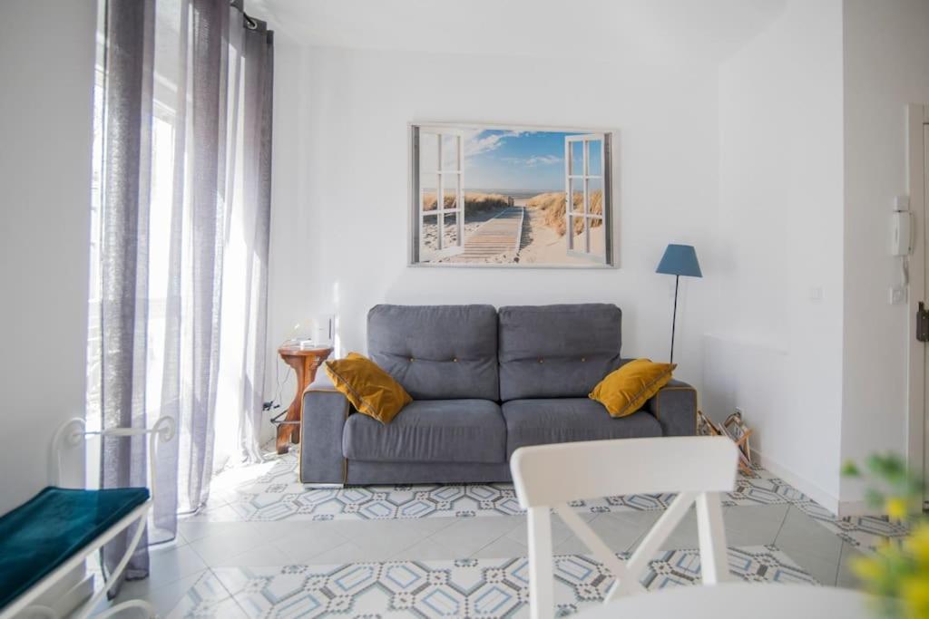 Piso Con Encanto A 3 Minutos Del Centro Histórico. Apartamento Valencia