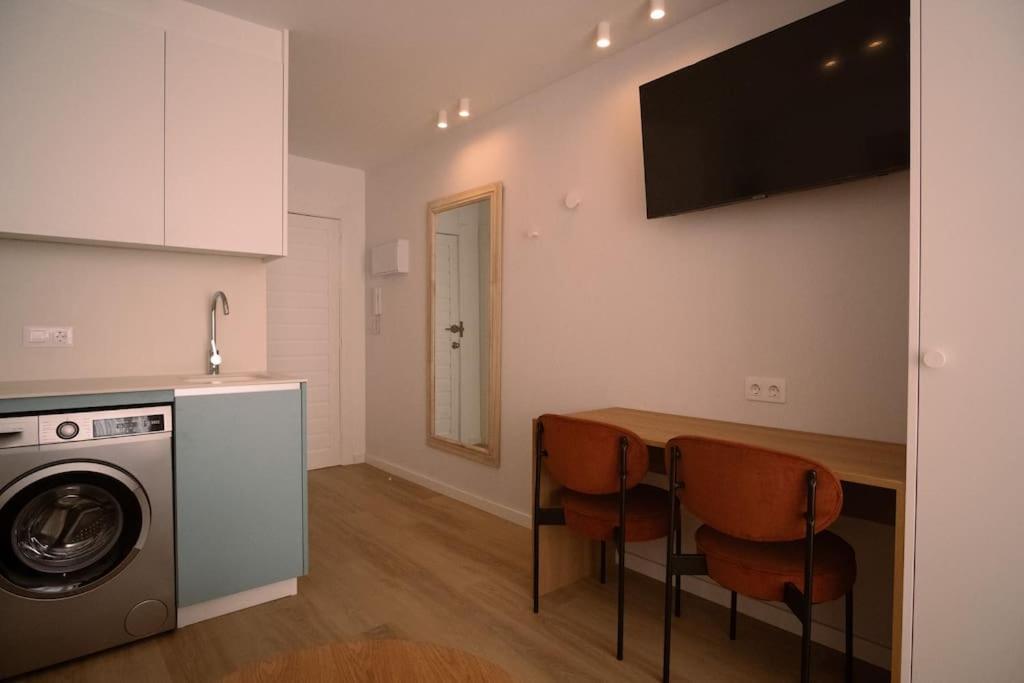Spectacular Renovated Studio Facing The Sea Apartamento *