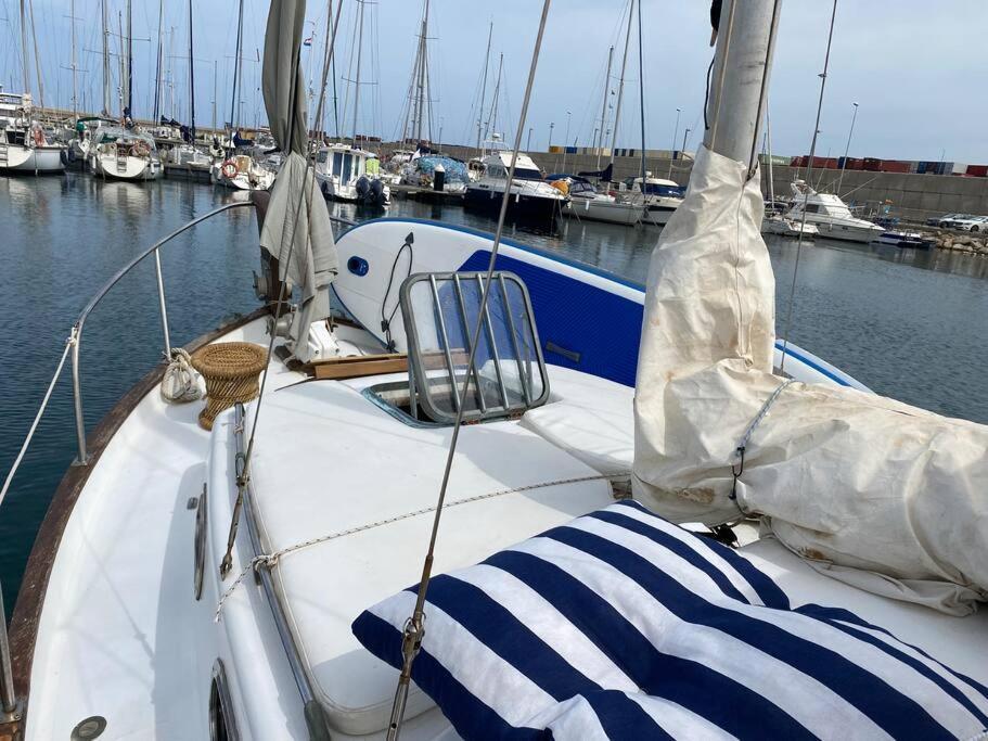 Velero Menorquin Con Encanto Hotel en barco *