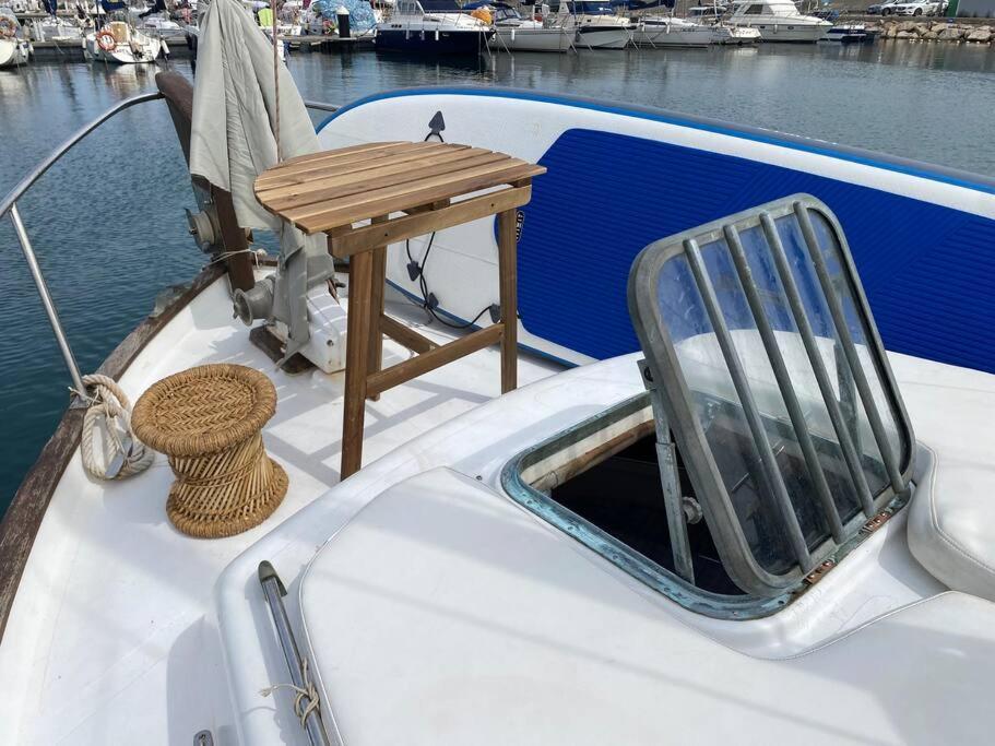 Hotel en barco Velero Menorquin Con Encanto Valencia