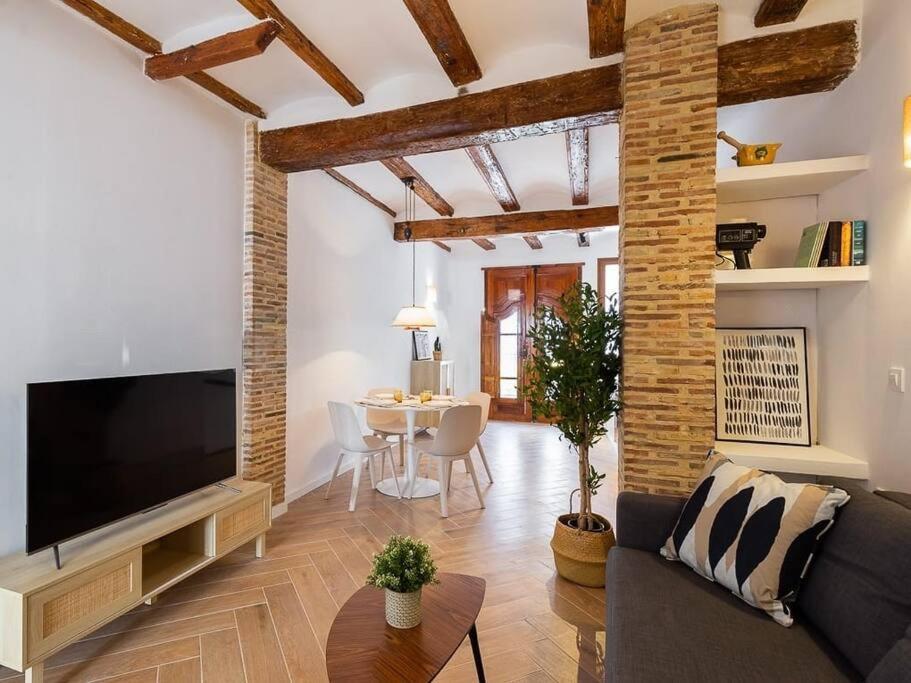 Beautiful Restored House With Terrace Apartment Valencia