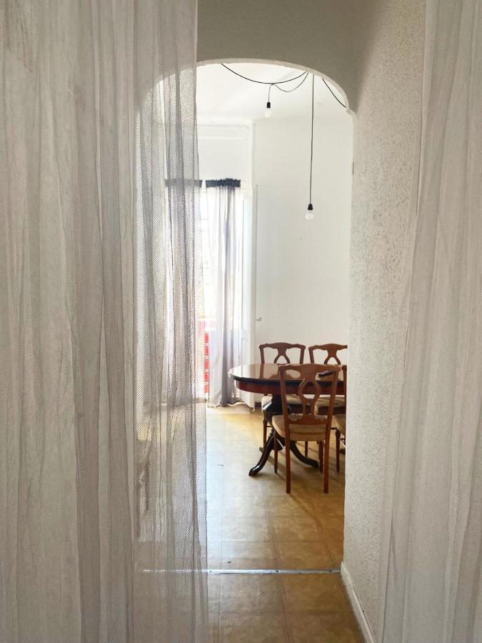 La Petxina In Shared Homestay *