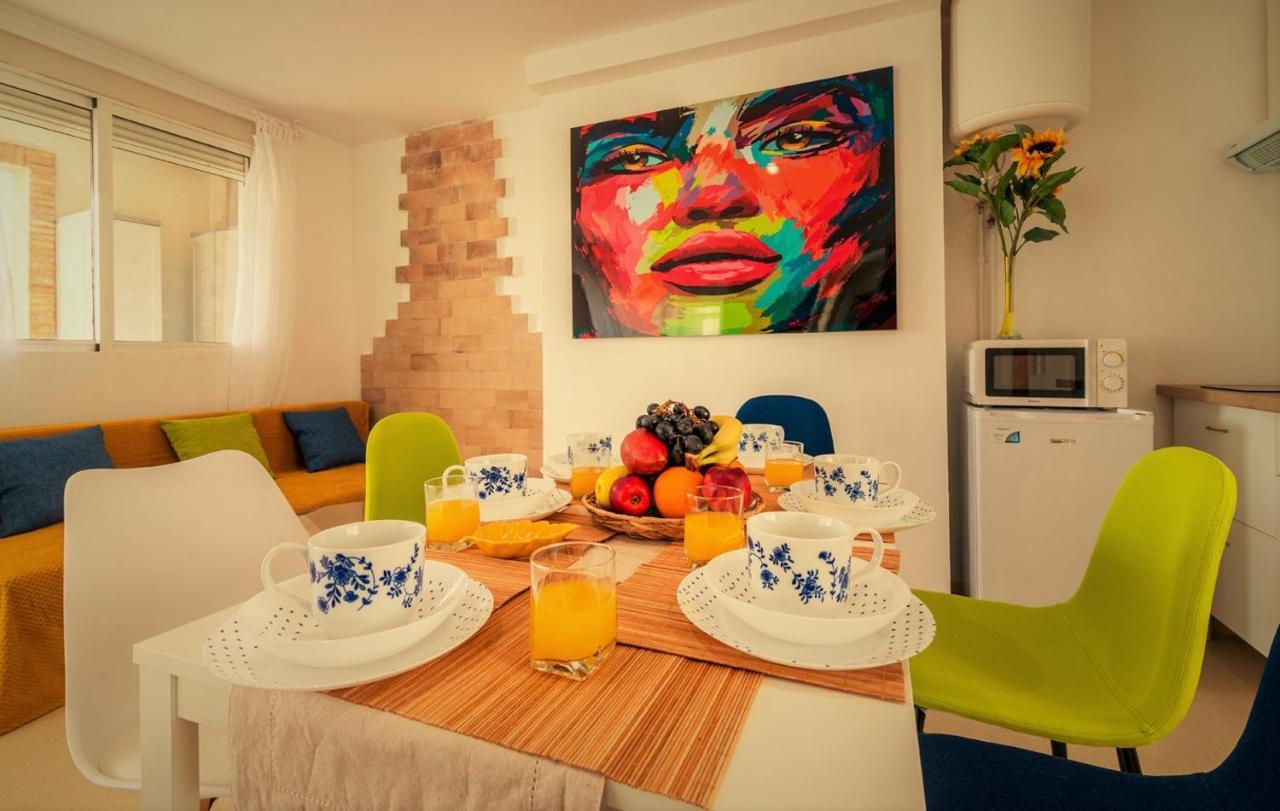 Penthouse Duplex In A 4 Floors Spanish House -8 Min To Center By Metro Apartment