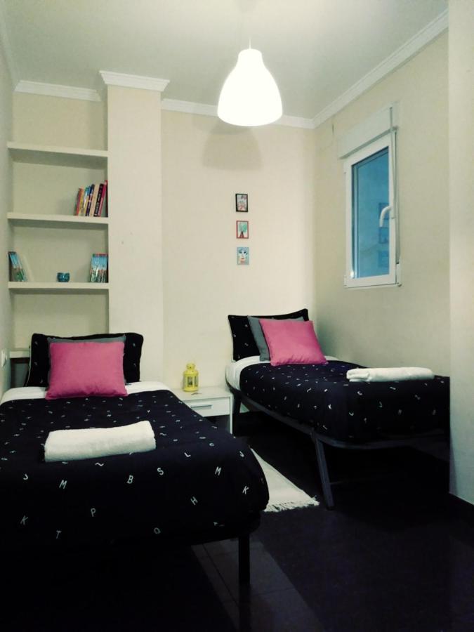 Habitación Céntrica En Casa De Familia *