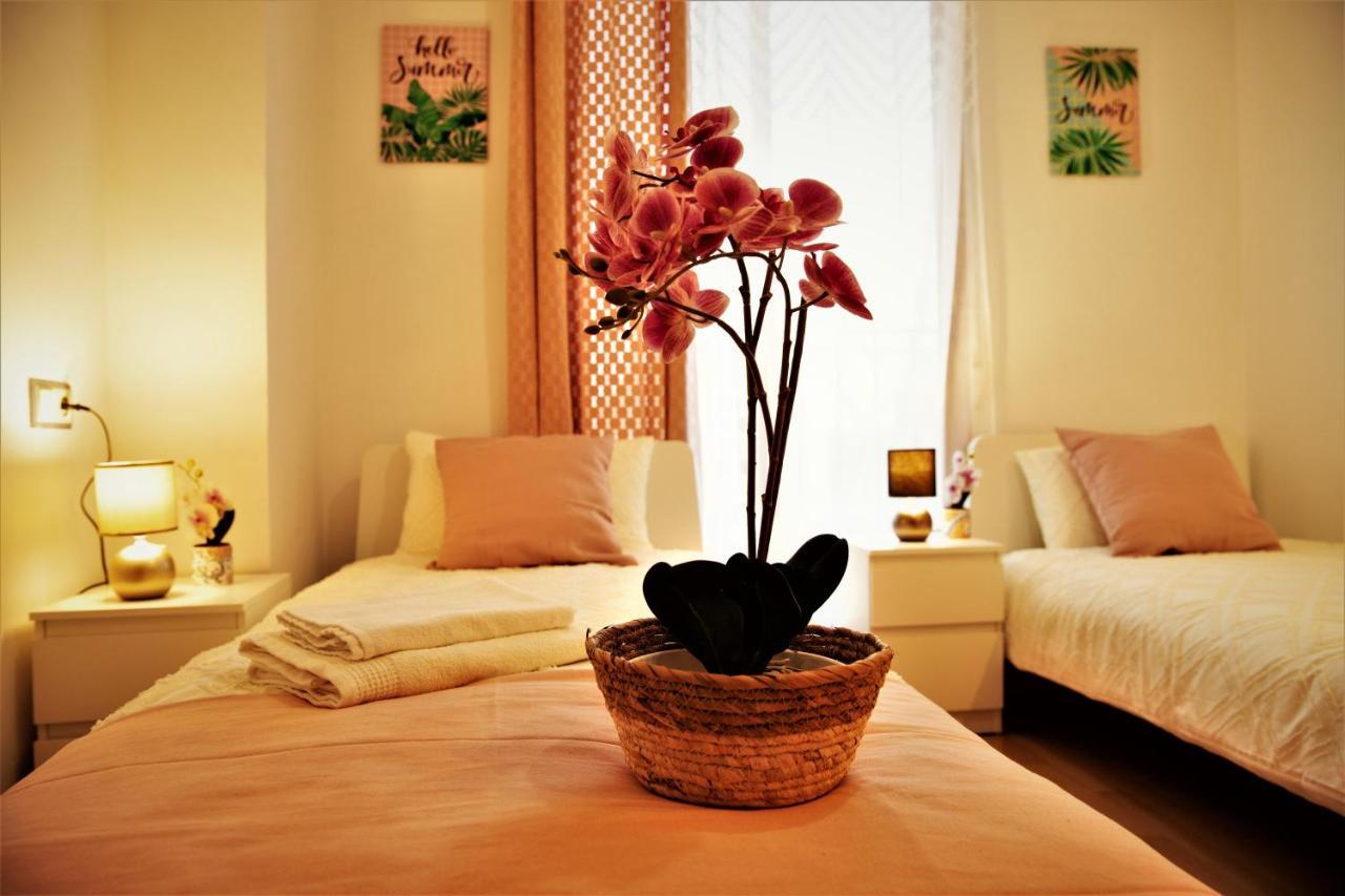 Apartment Penthouse Duplex In A 4 Floors Spanish House -8 Min To Center By Metro *