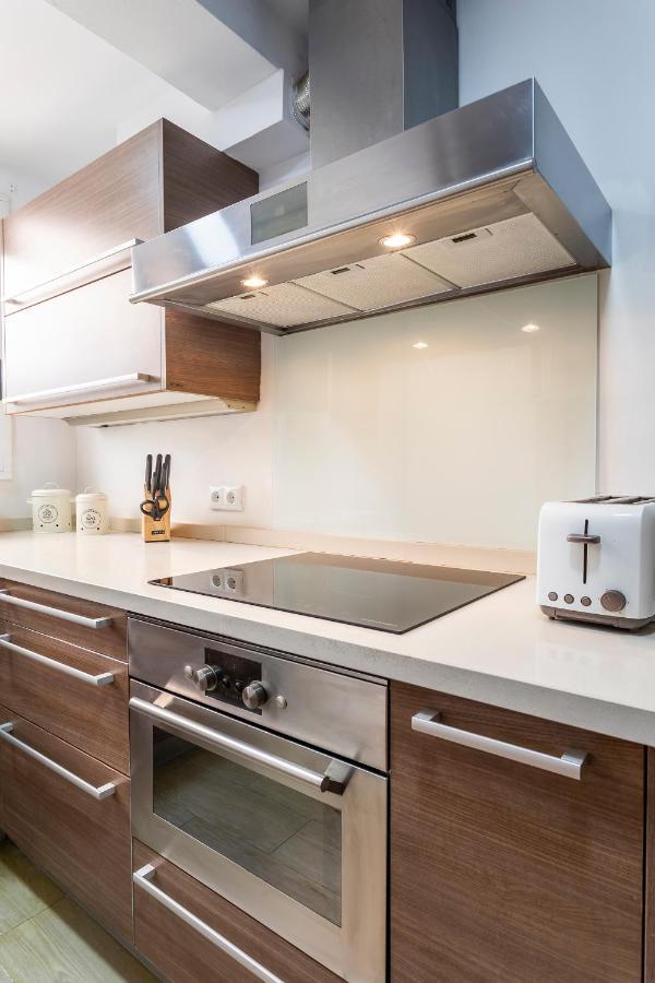 Precioso Piso Moderno: Terraza, A/c, Netflix, Wifi *
