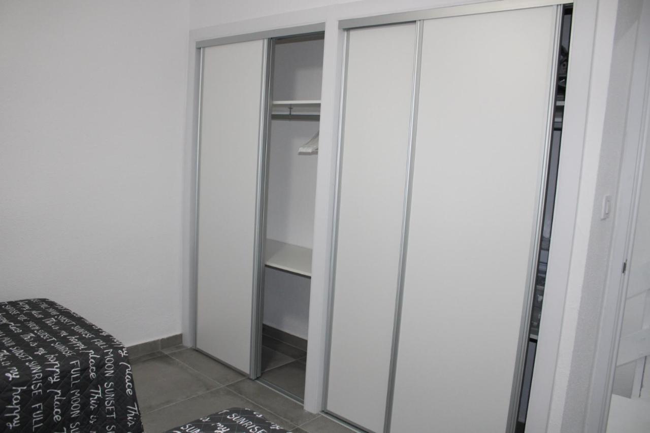 Holiday home Villashinojosa Luxury Poesia *
