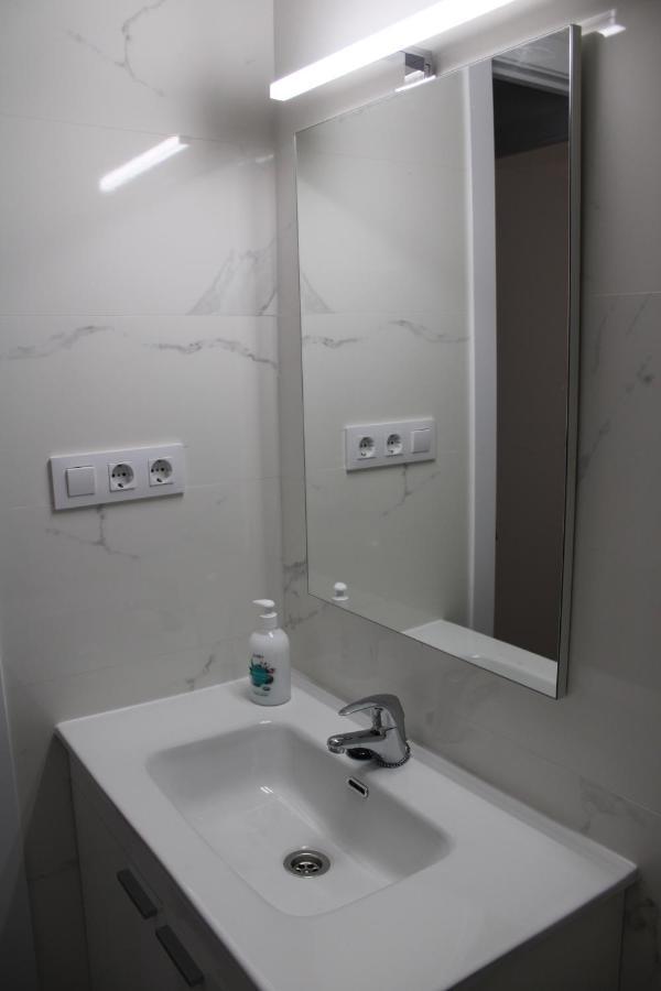 Holiday home Villashinojosa Luxury Poesia *