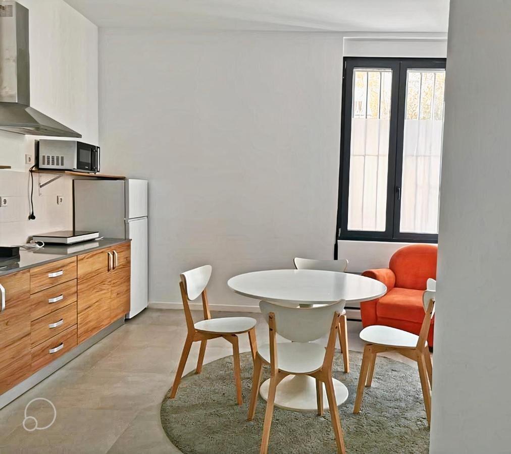 Malvarrosa Apartment *