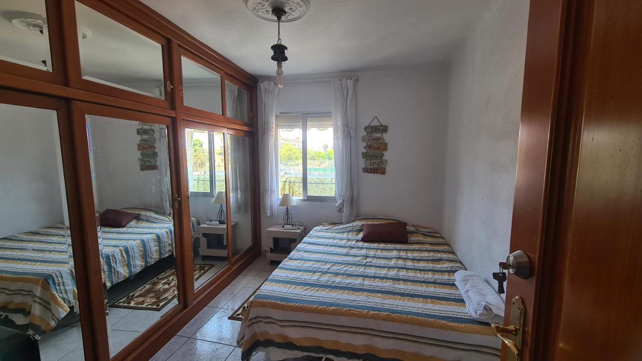 Habitación en casa particular On Malvarrosa Beach *