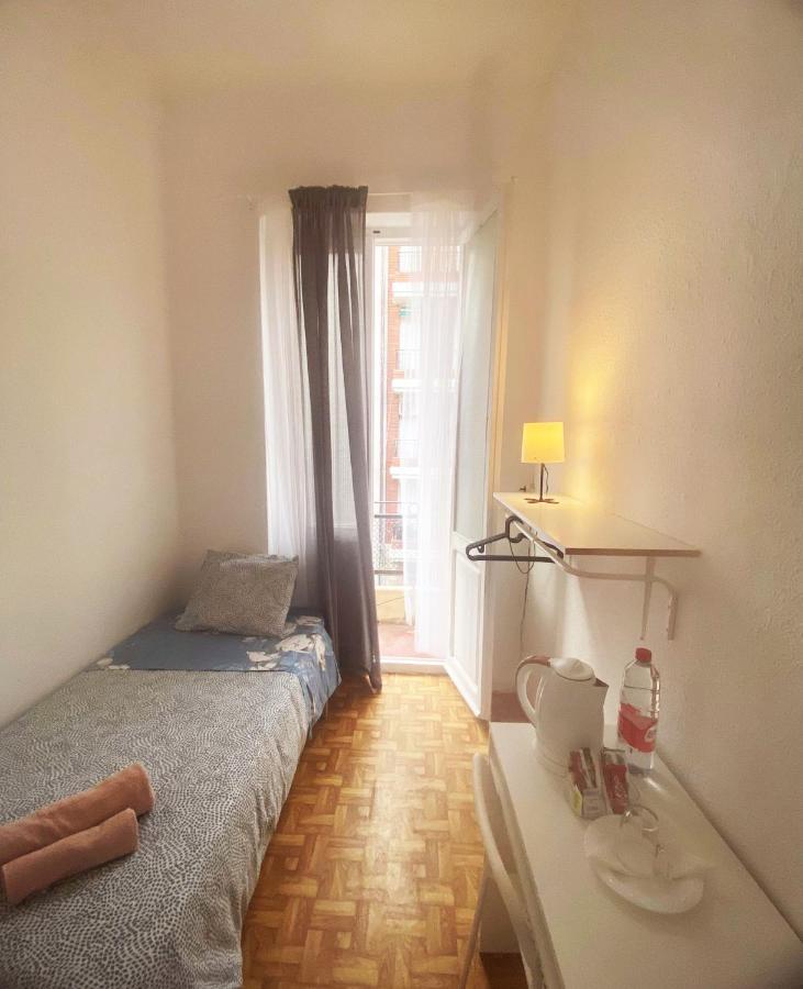 La Petxina In Shared Homestay