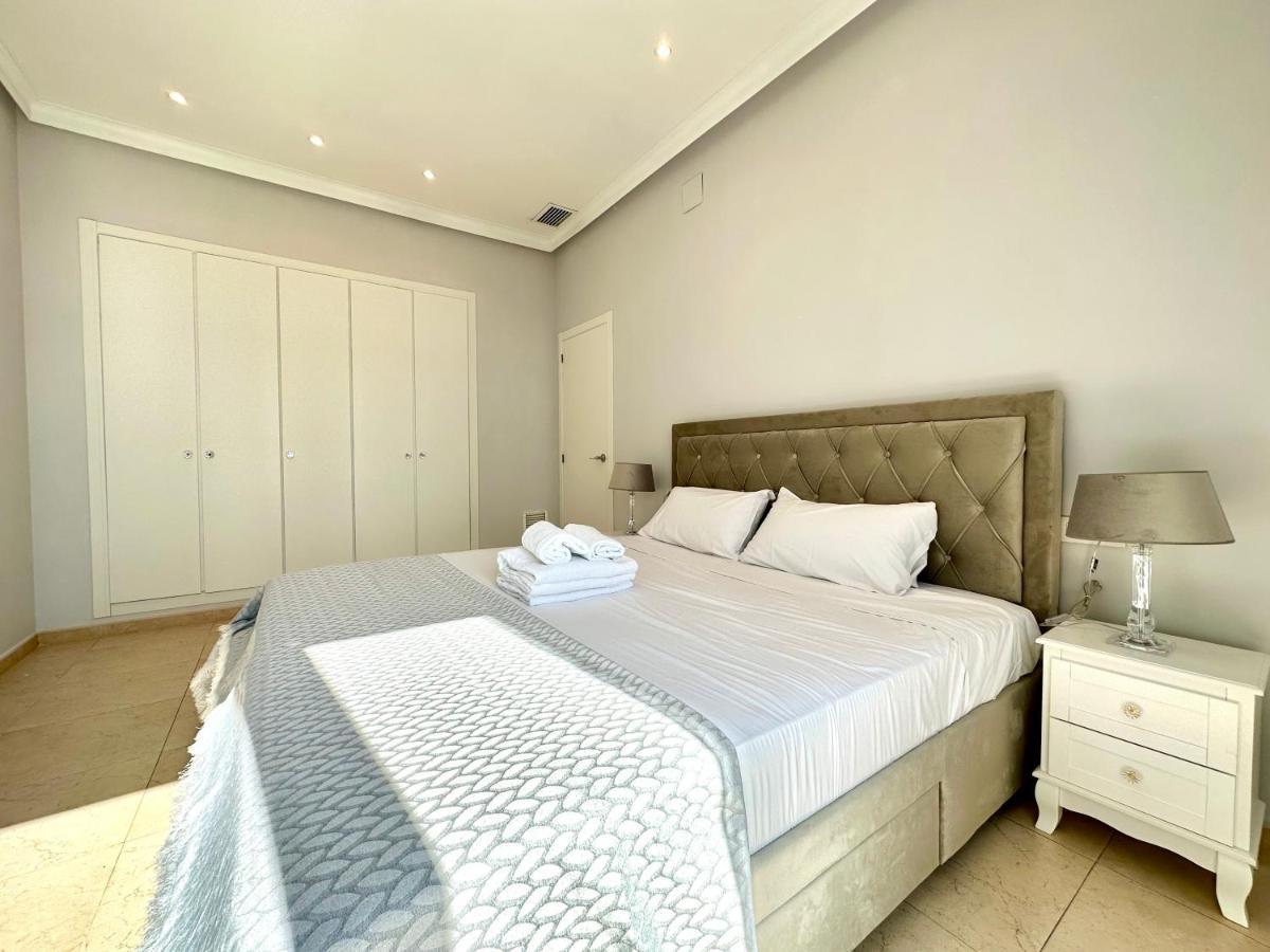 Reinapart Patacona Beachfront Seaview Valencia