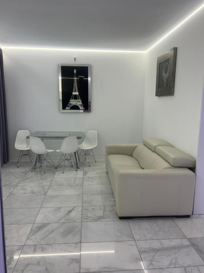 Сasa de vacaciones Deluxe House