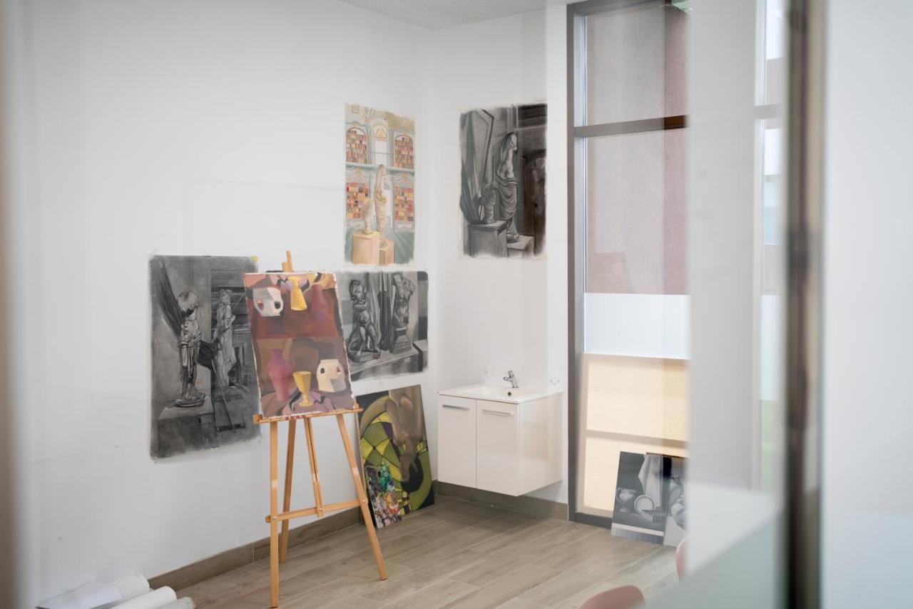 Micampus Avenida Del Puerto - Residencia De Estudiantes * Valencia
