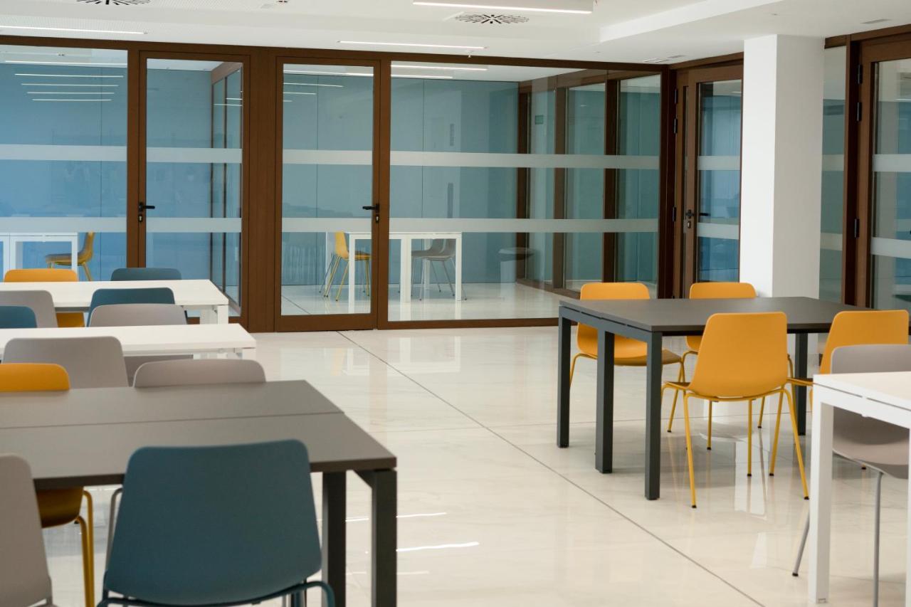 Micampus Avenida Del Puerto - Residencia De Estudiantes Valencia