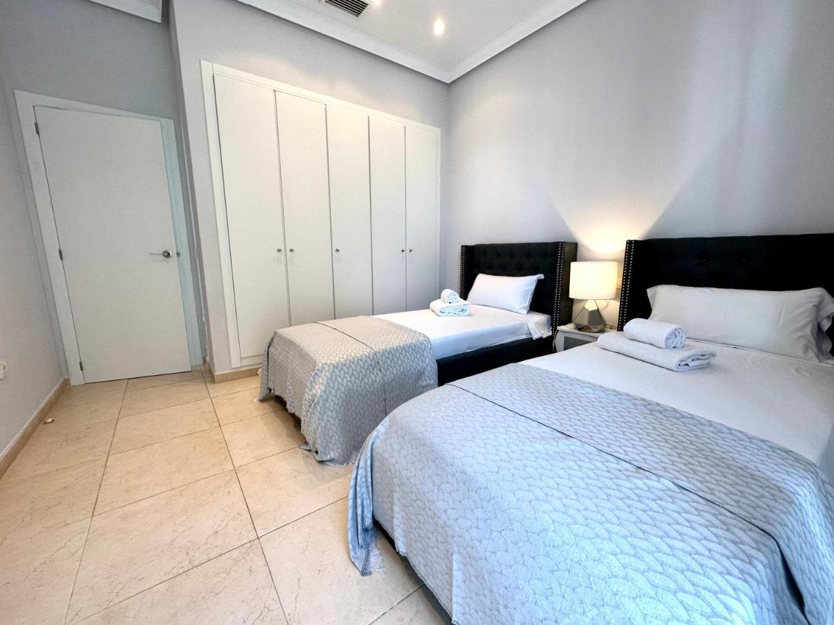 Reinapart Patacona Beachfront Seaview Apartamento