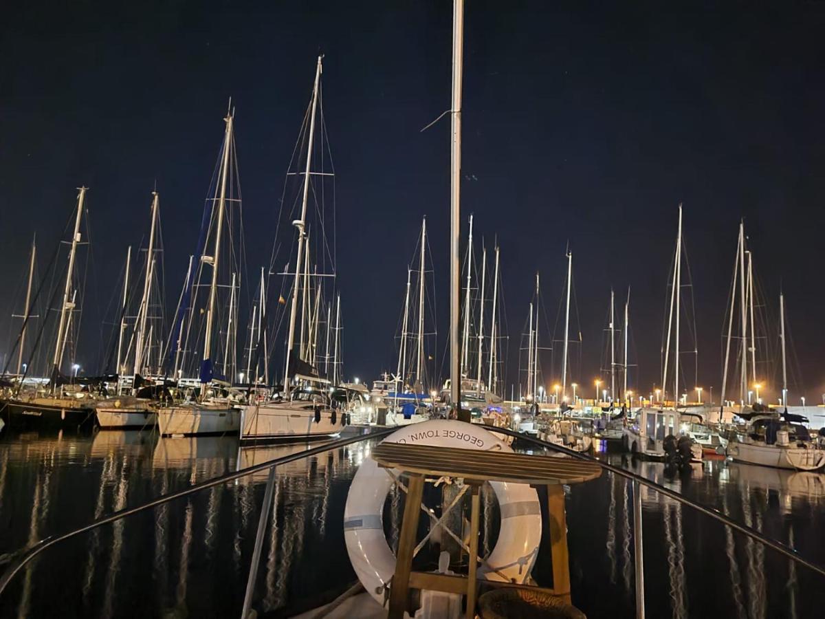 Hotel en barco Velero Menorquin Con Encanto