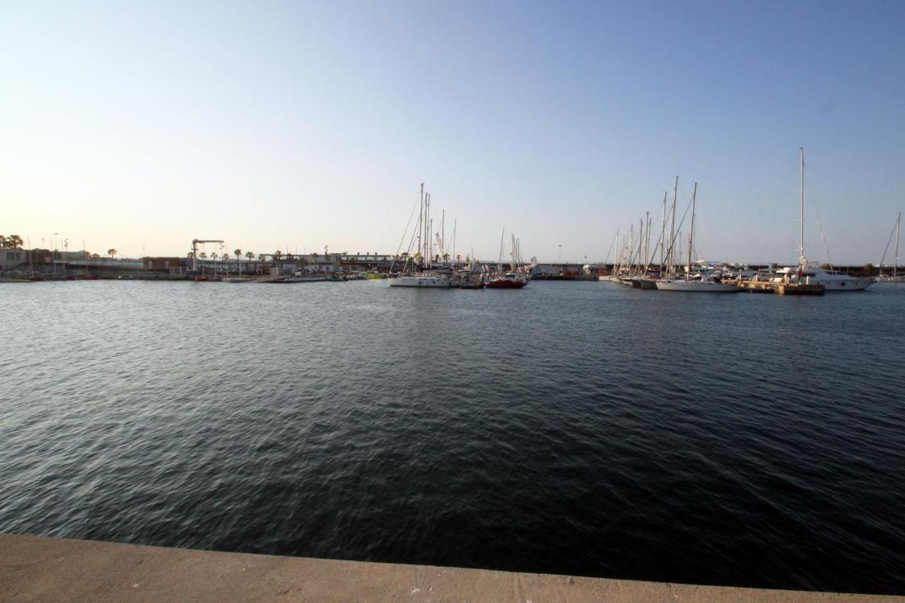 Hospedate En Un Velero En La Marina Sur De Botel Valencia