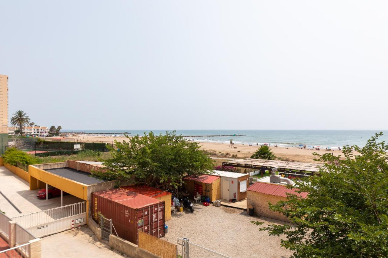 Isola Beachside Apartamento *