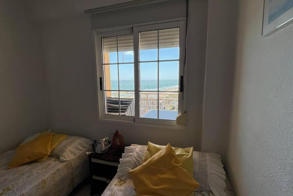 Apartamento Con Acceso Directo A La Playa Apartment