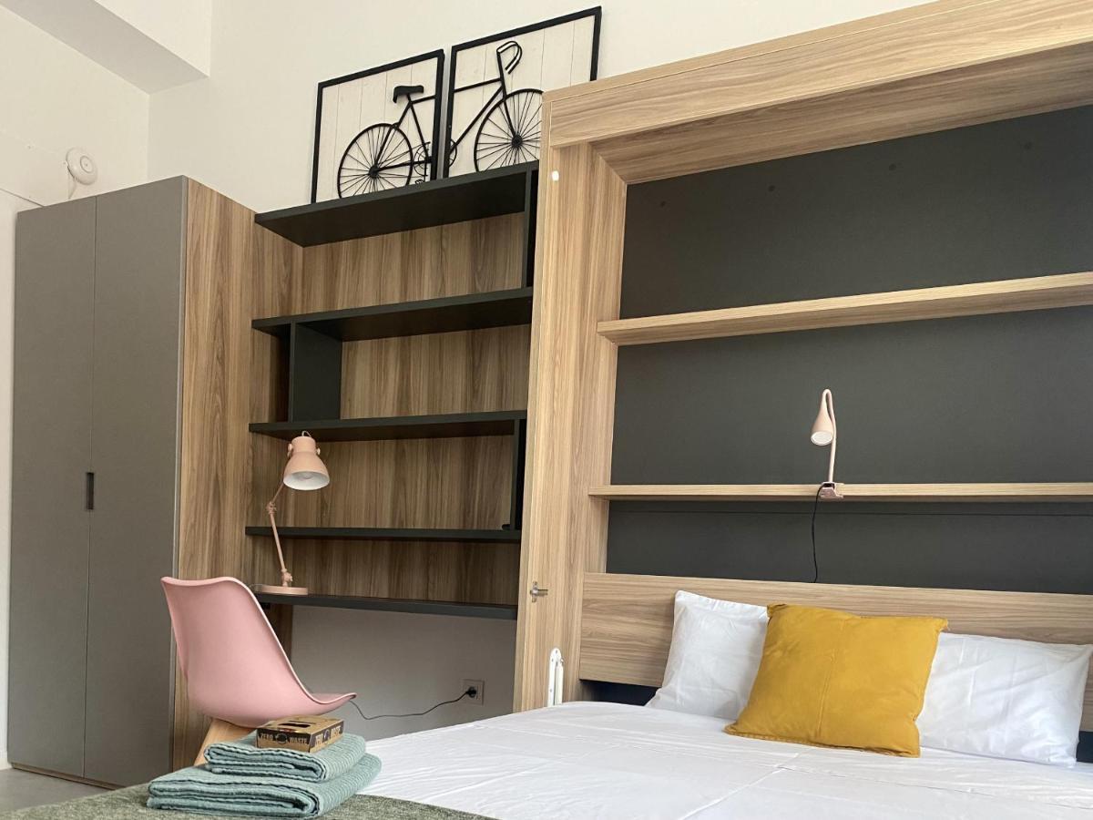 Guest house En Playa Malvarrosa Con Bano Privado -no Ac-