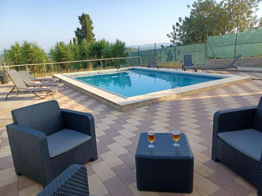 Beautiful With Huge Private Pool And Vineyard View * Valencia