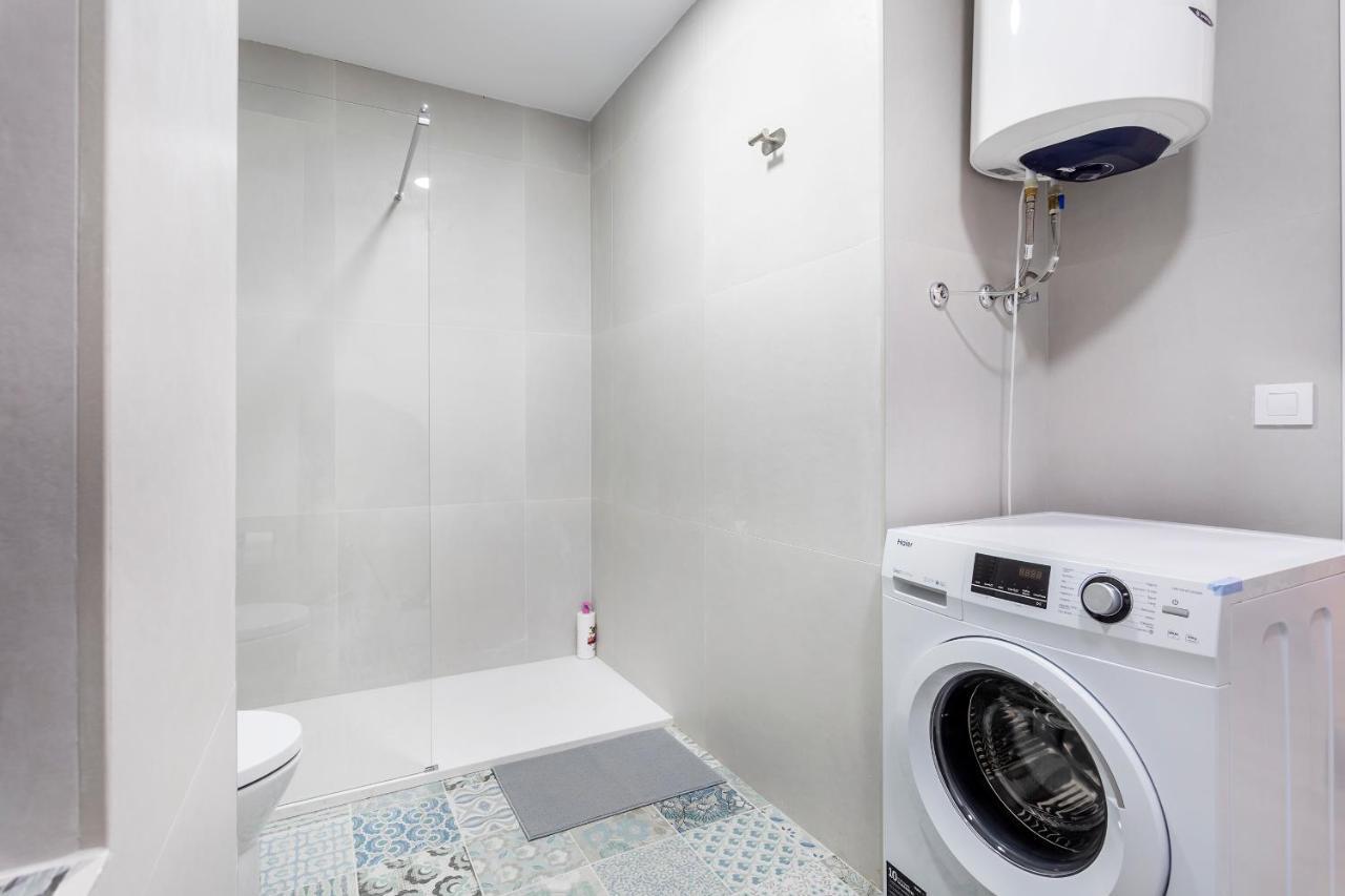 10 Pax, Ac, Wifi Gratis, Ciudad Artes Y Ciencias * Valencia