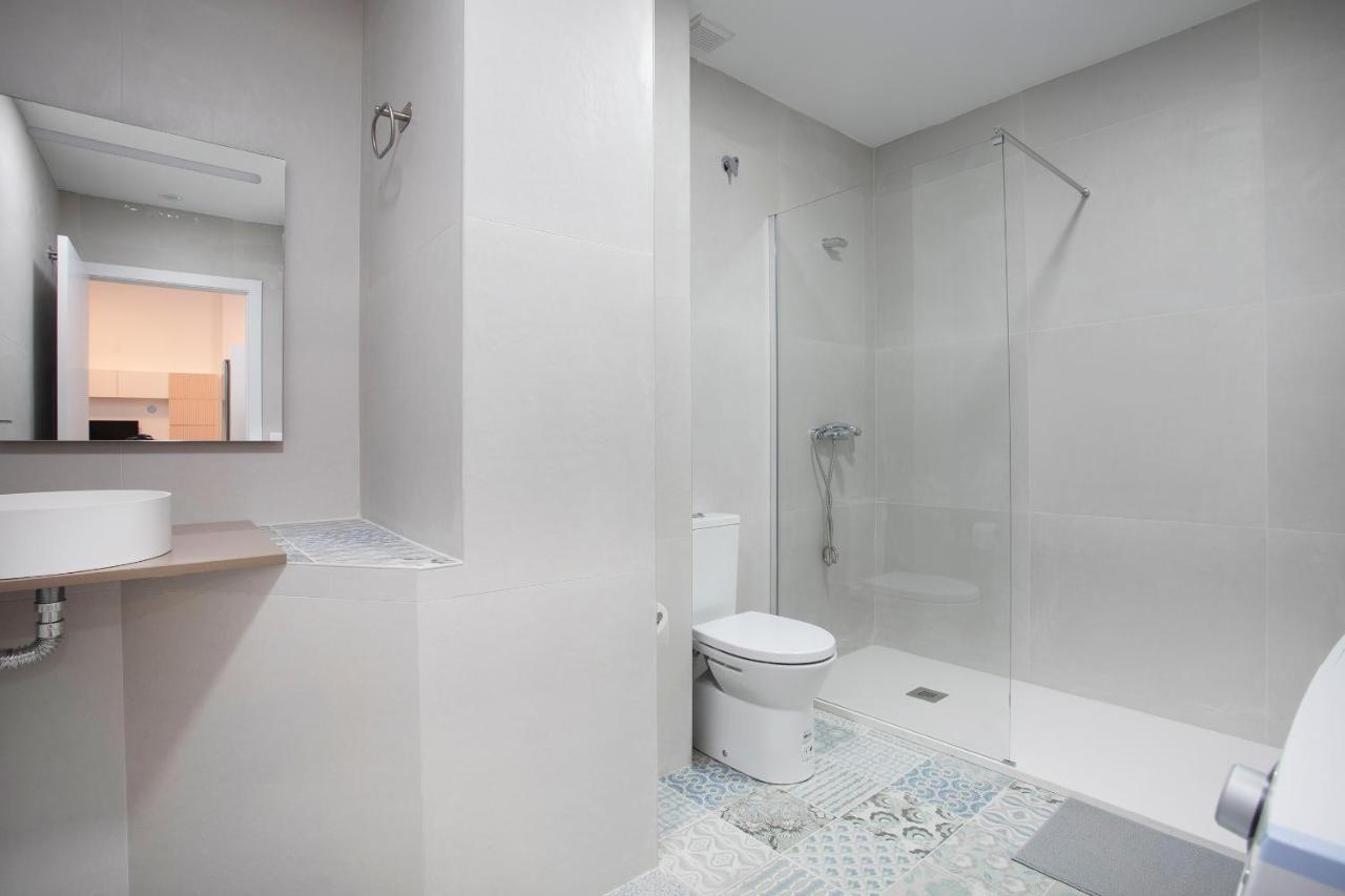 10 Pax, Ac, Wifi Gratis, Ciudad Artes Y Ciencias Apartamento *