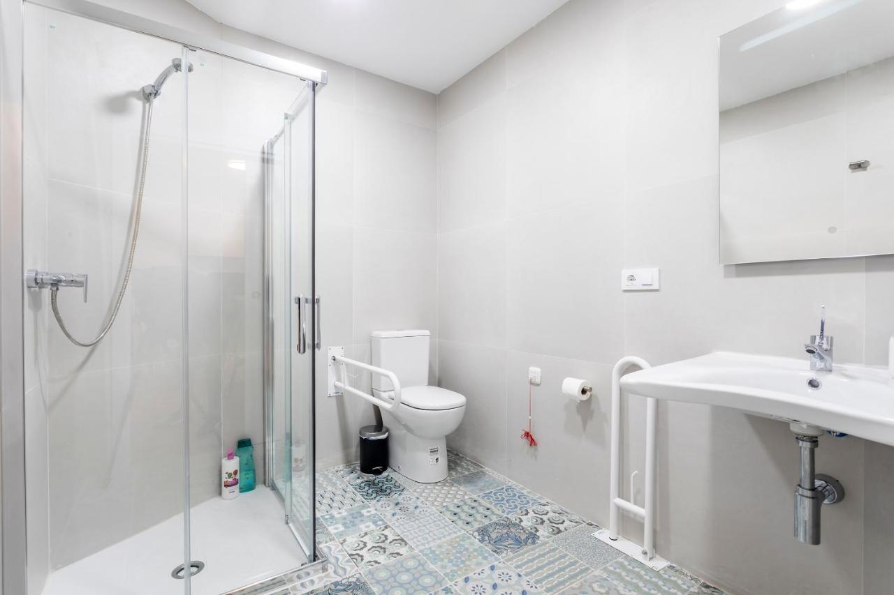 10 Pax, Ac, Wifi Gratis, Ciudad Artes Y Ciencias * Valencia