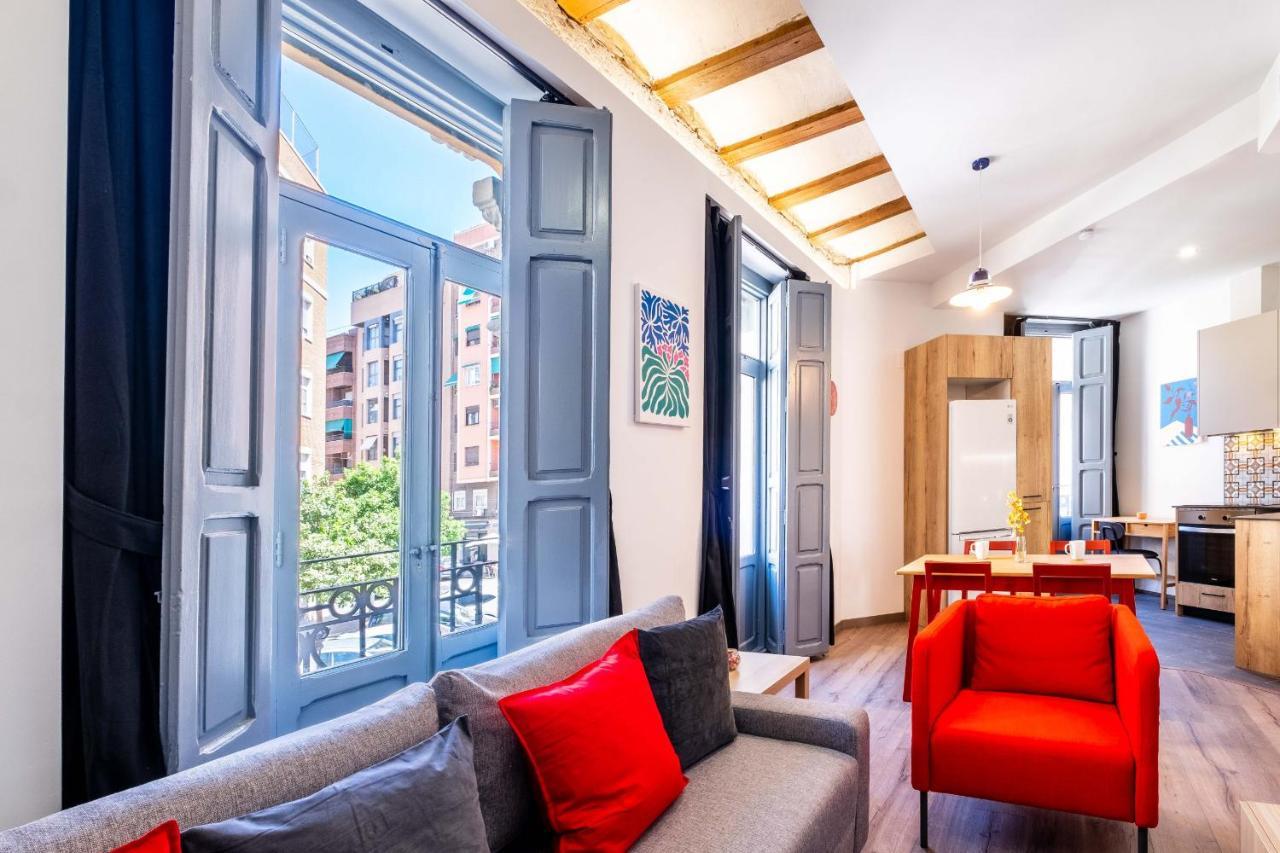 Quality With Homely Decor