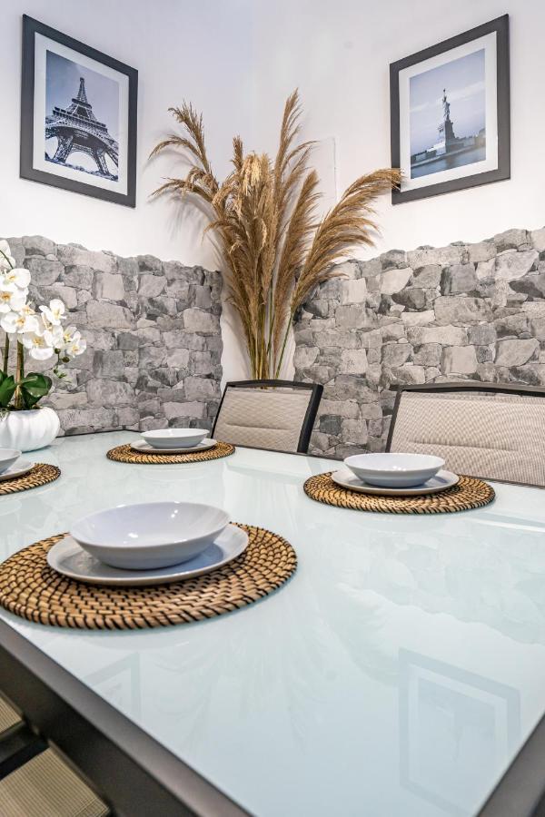 Apartamento Exquisite With An Original Design