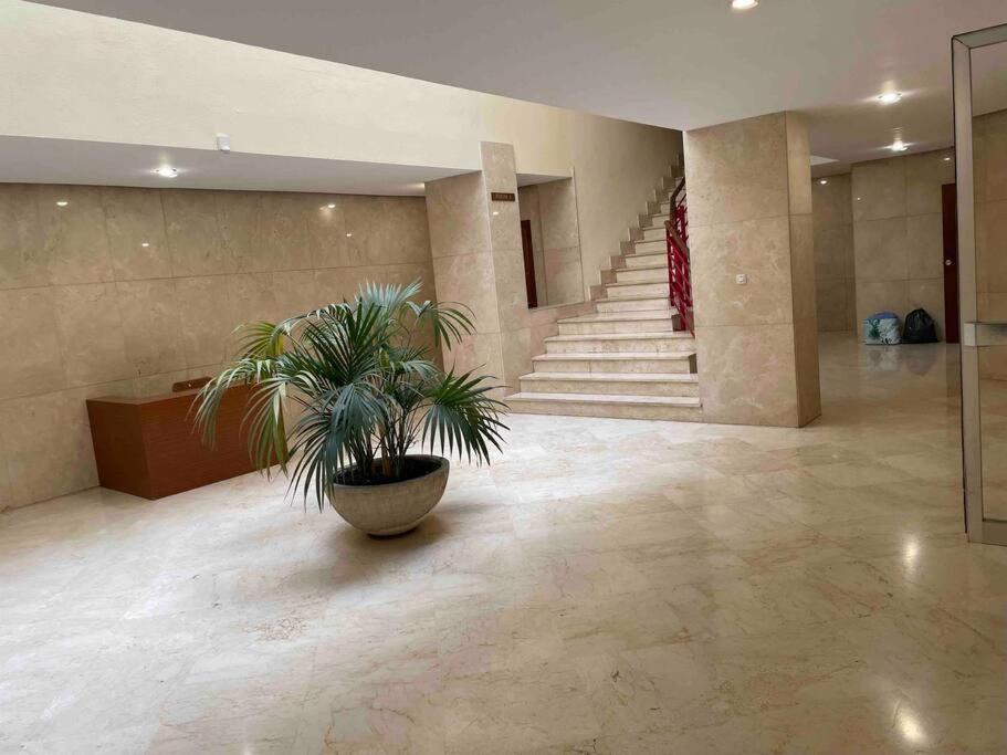Apartamento Precioso Junto Al Centro Con Garaje