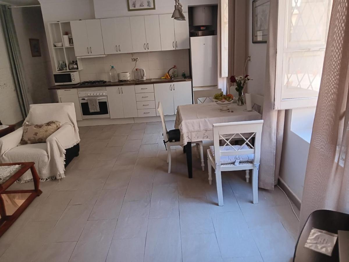 Alex And Renate Apartment