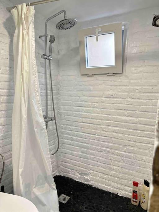 Cozy En Ruzafa 2-4 Personas Con Aire Acondicionado Y Salida Directa A Terraza Apartamento *
