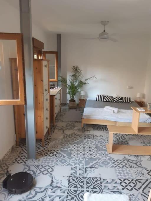Apartment Ruzafa Terrace Oasis: Cozy A/c With Garden Access