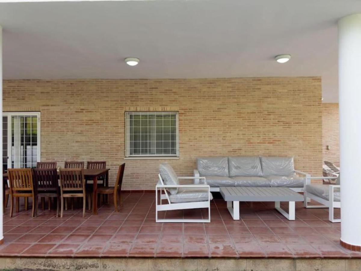 Villa Con Piscina, Jardin Y Aire Acondicionado En La Eliana-l'eliana *