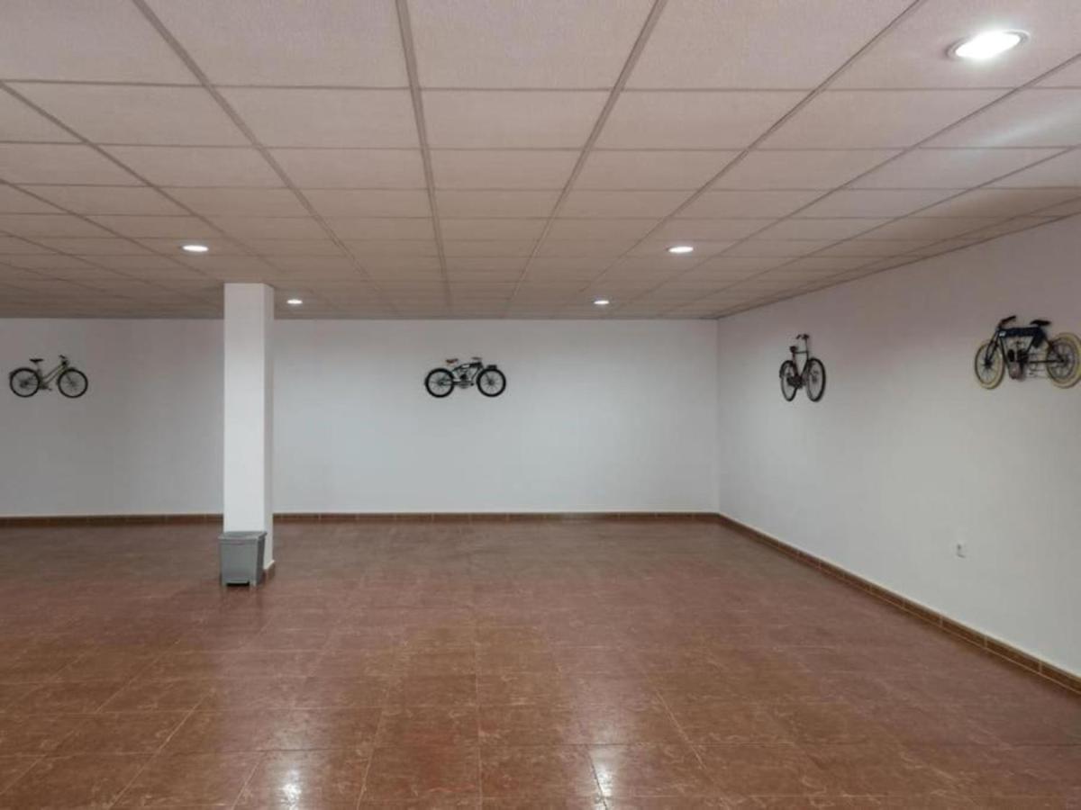 Con Piscina, Jardin Y Aire Acondicionado En La Eliana-l'eliana *