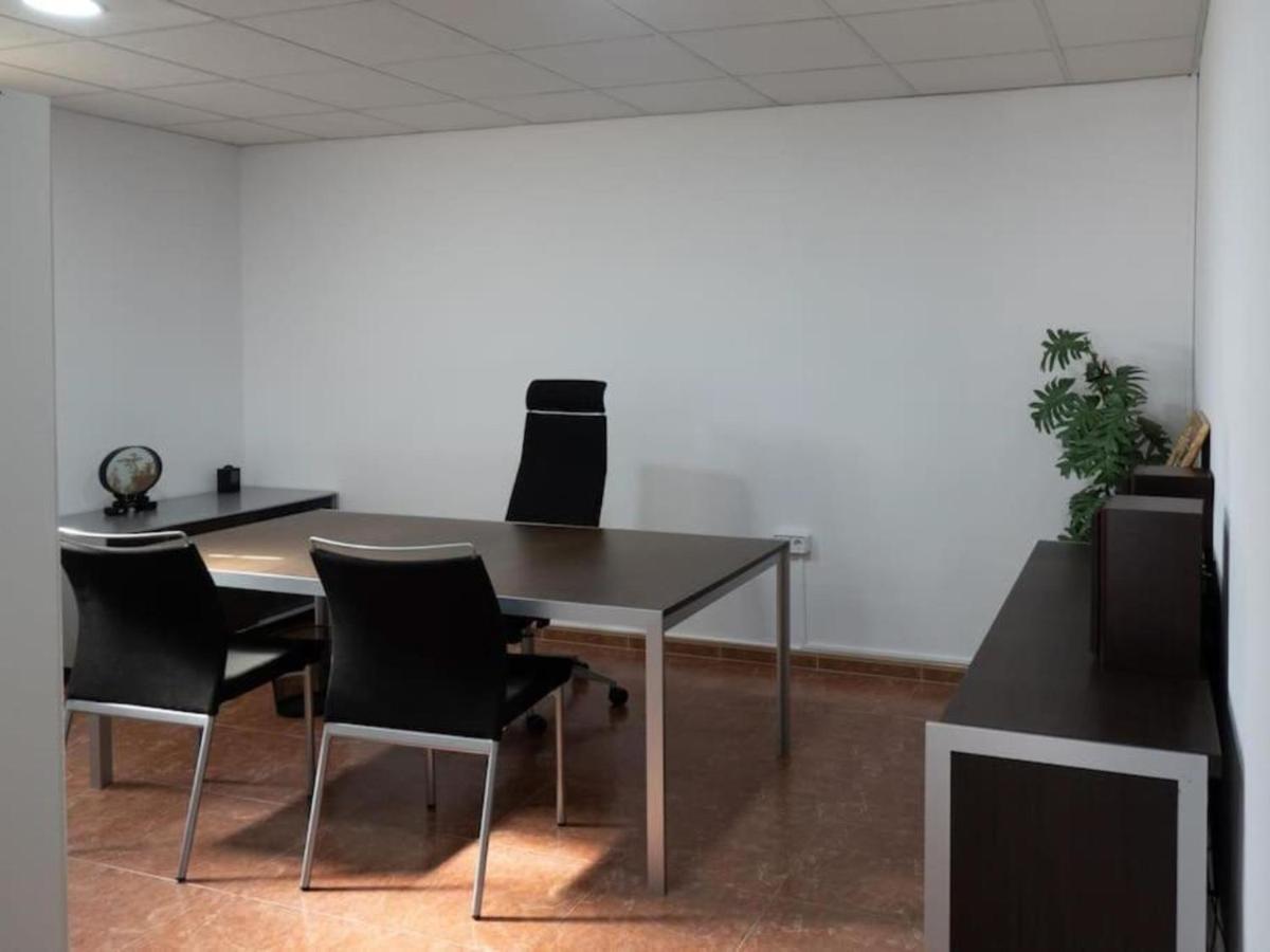 Con Piscina, Jardin Y Aire Acondicionado En La Eliana-l'eliana Villa *