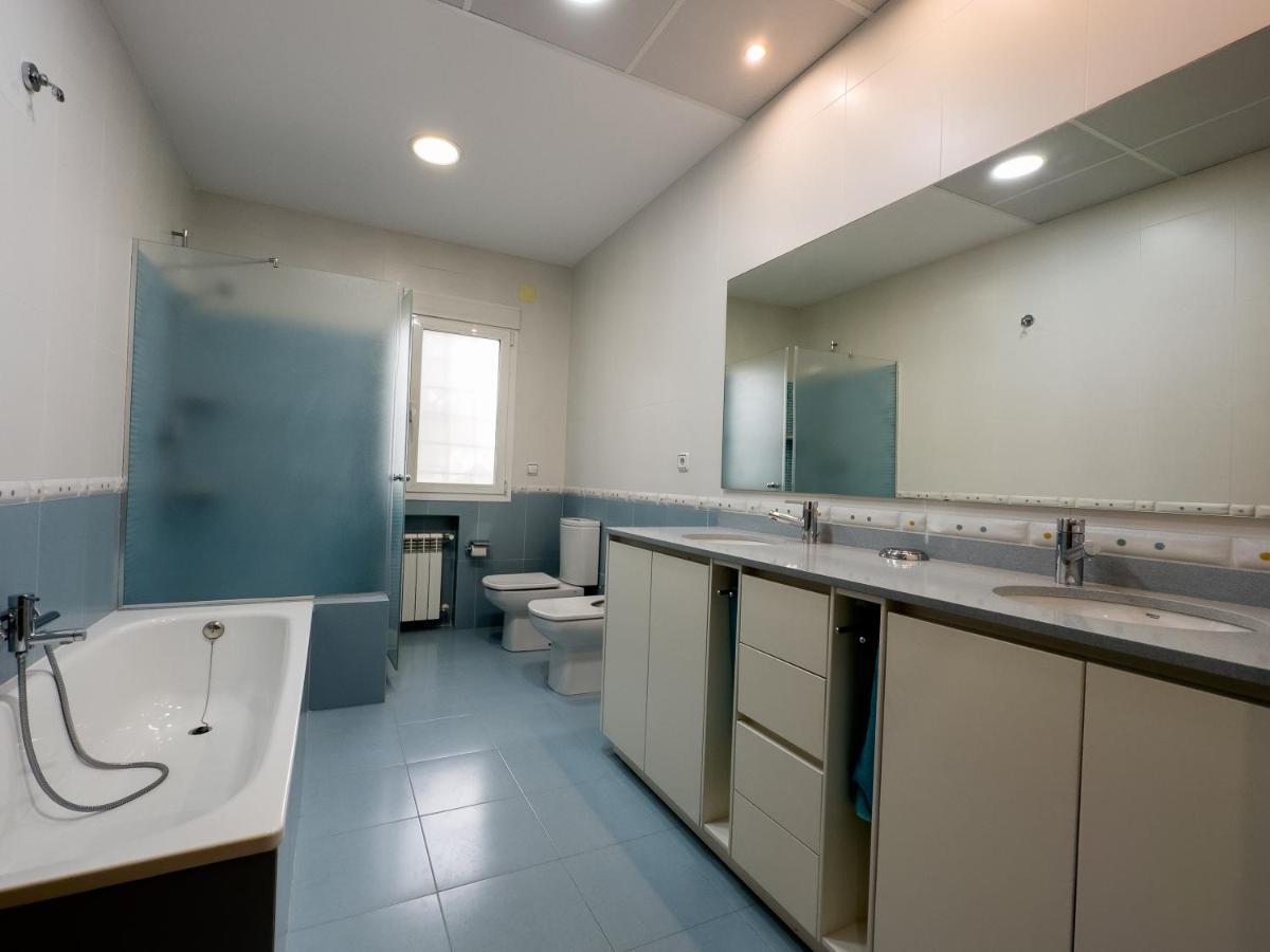 Con Piscina, Jardin Y Aire Acondicionado En La Eliana-l'eliana *