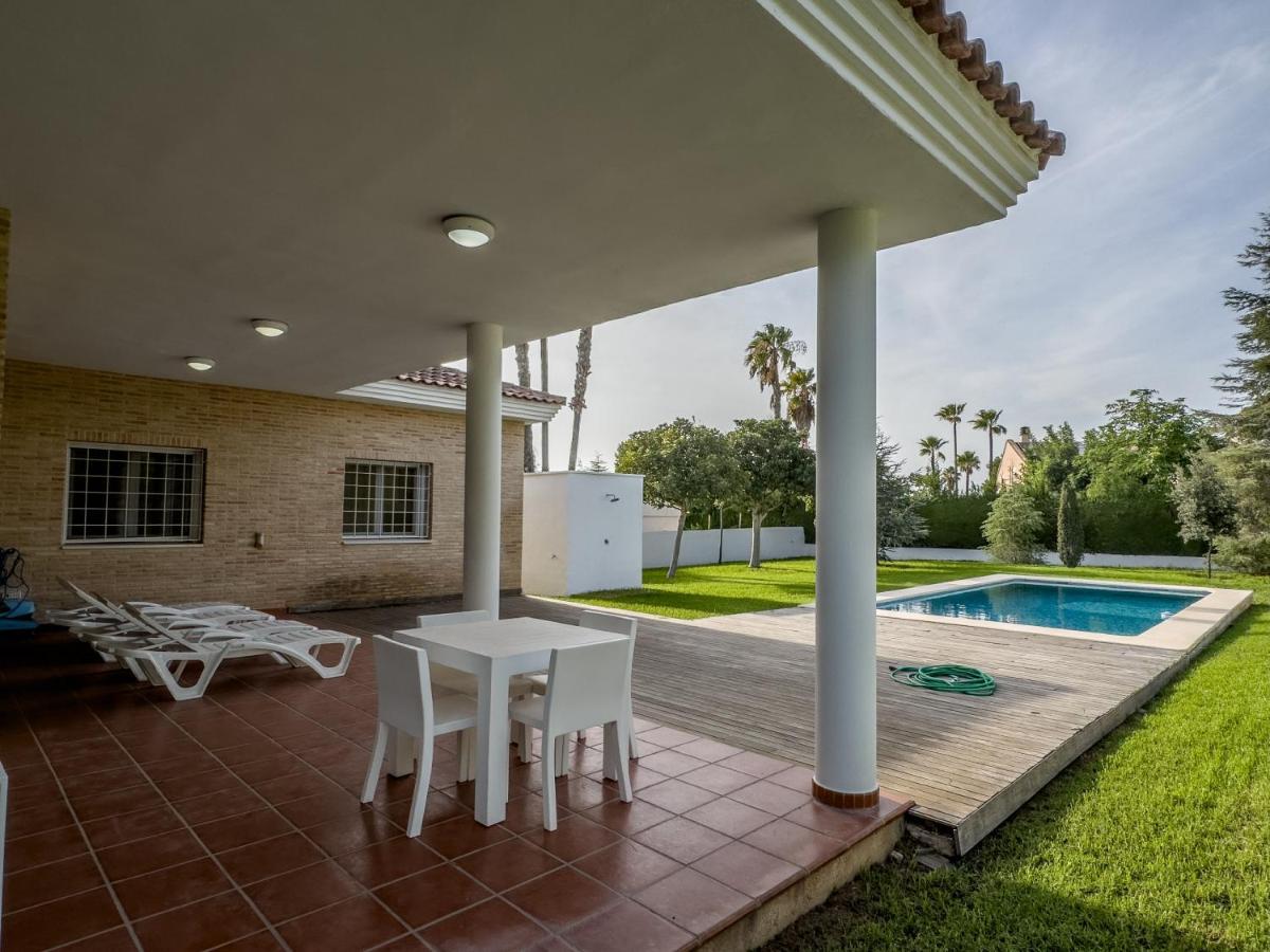 Villa Con Piscina, Jardin Y Aire Acondicionado En La Eliana-l'eliana *