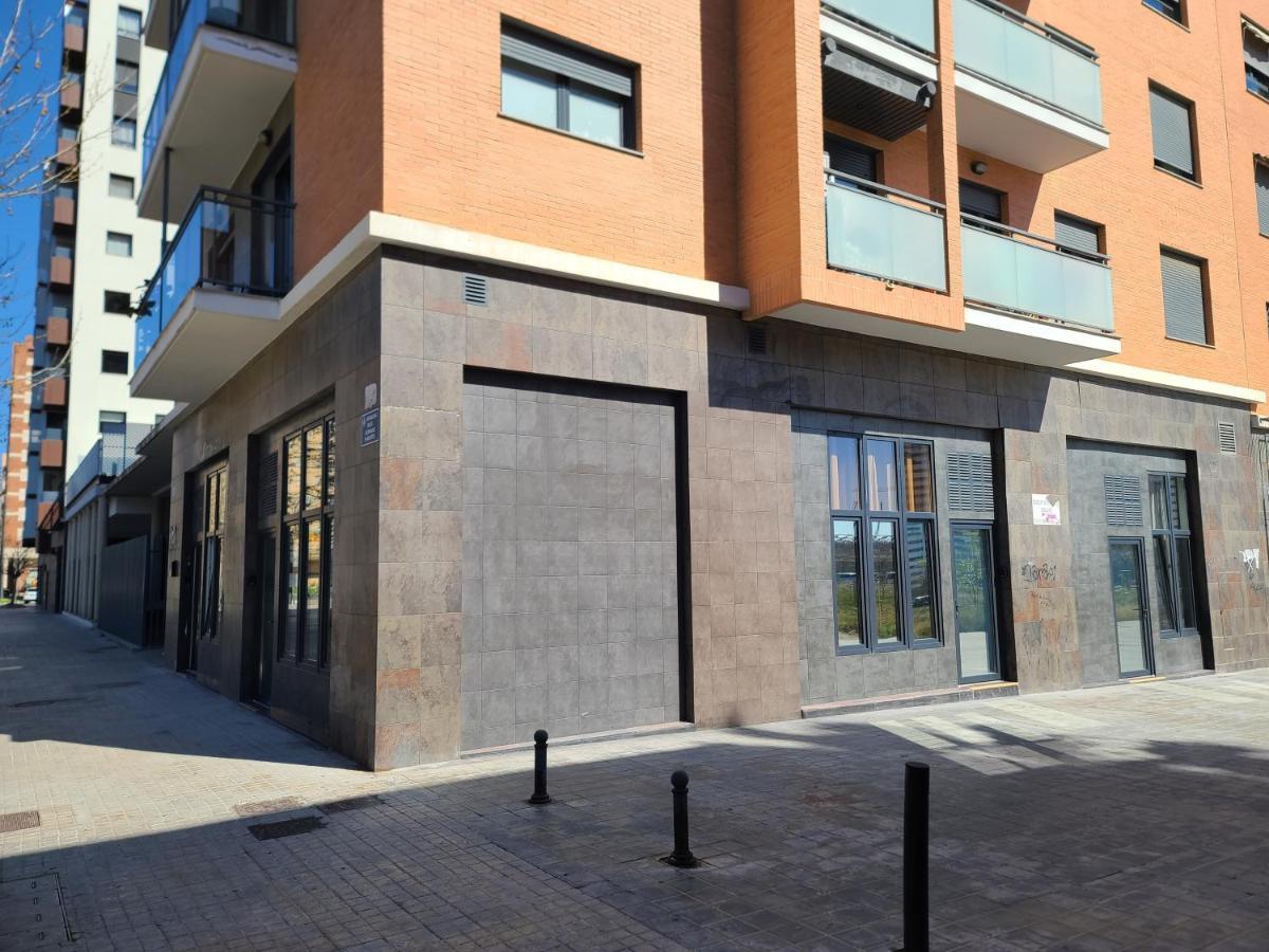 Hlius Brand New Valencia